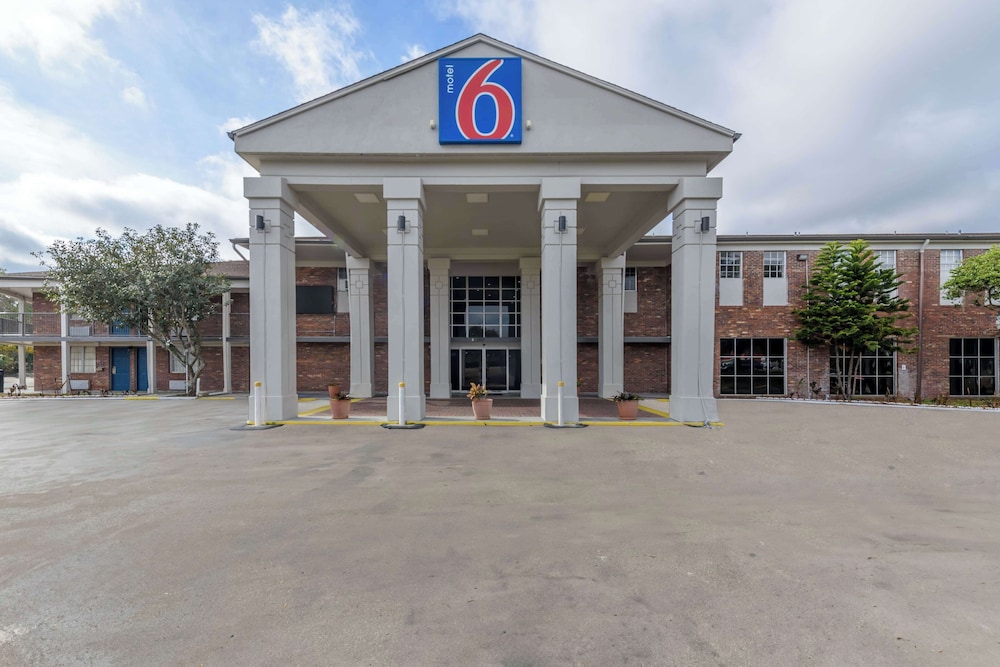 Motel6 Ocala, FL - Conference Center 54/60