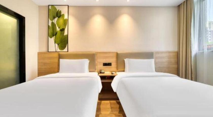 GreenTree Inn HuZhou AnJi YingBin Avenue Express Hotel 24/43