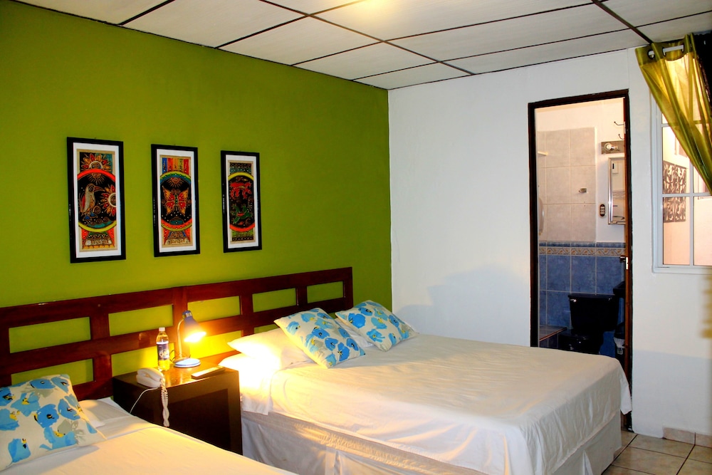 Hotel Tazumal House 14/82
