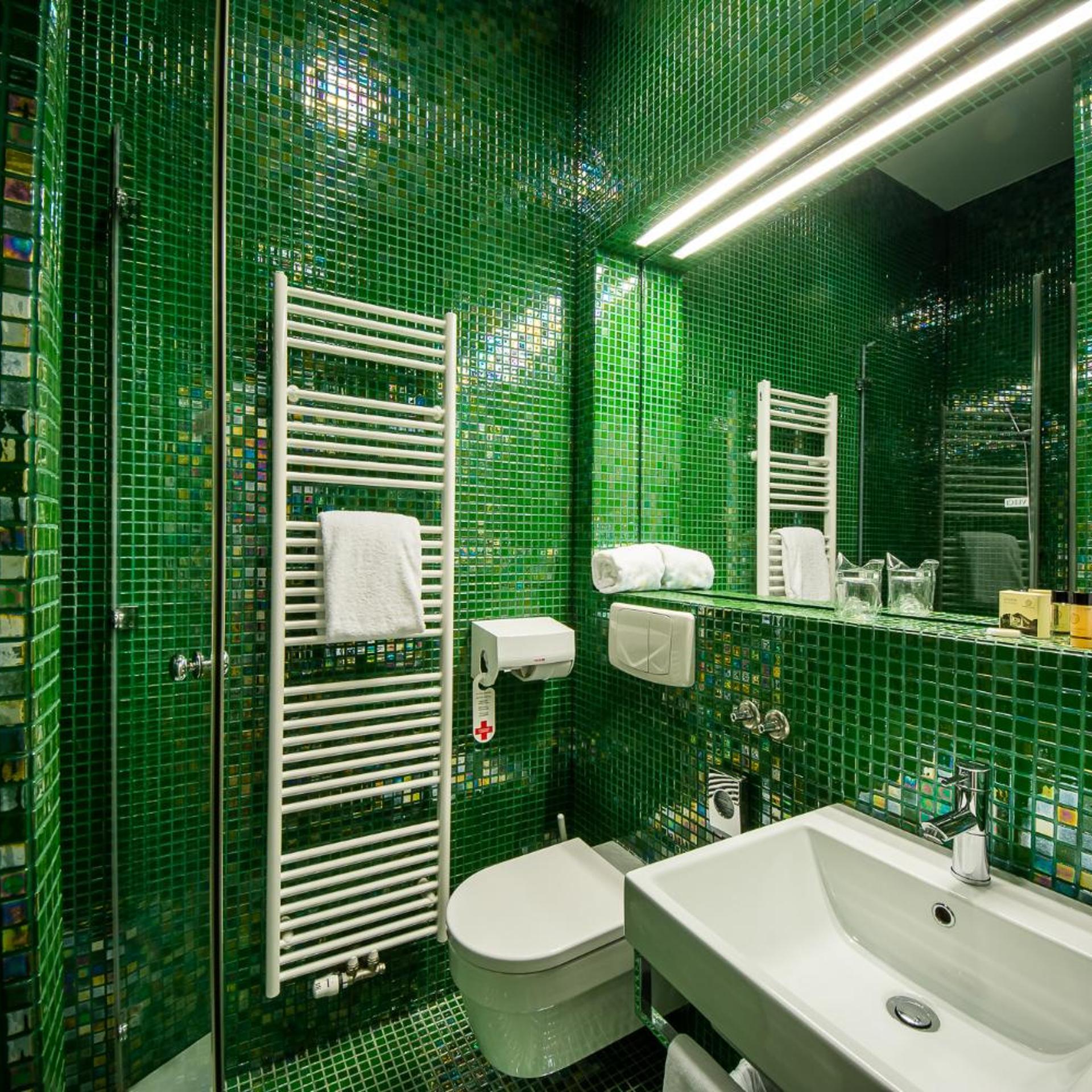 Sofijin Dvor - Adults Only 28/32