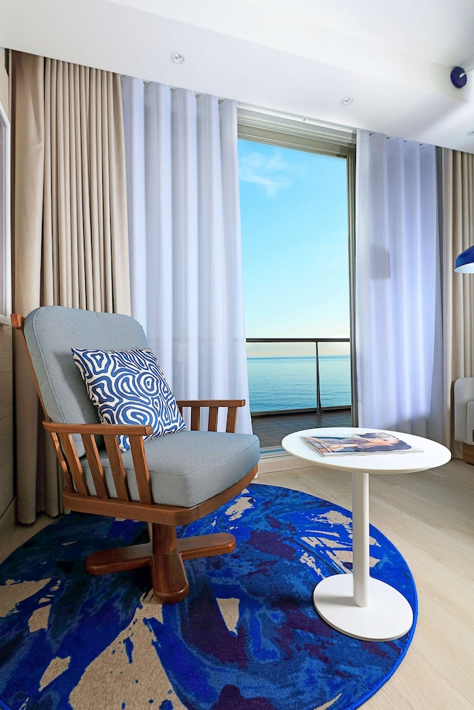 RADISSON BLU NICE 40/75