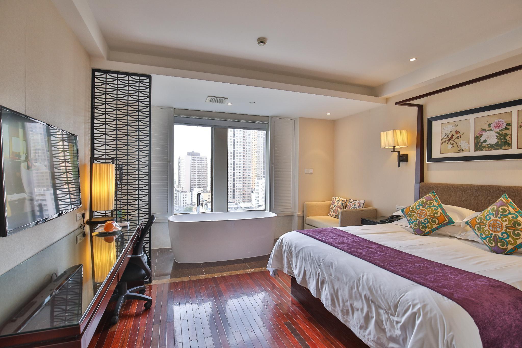 Urban, Four Seasons