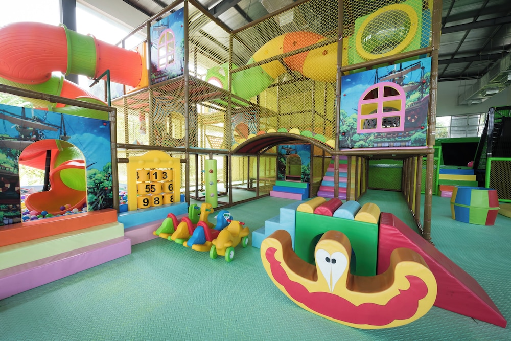FLC LUXURY RESORT VINH PHUC 62/70