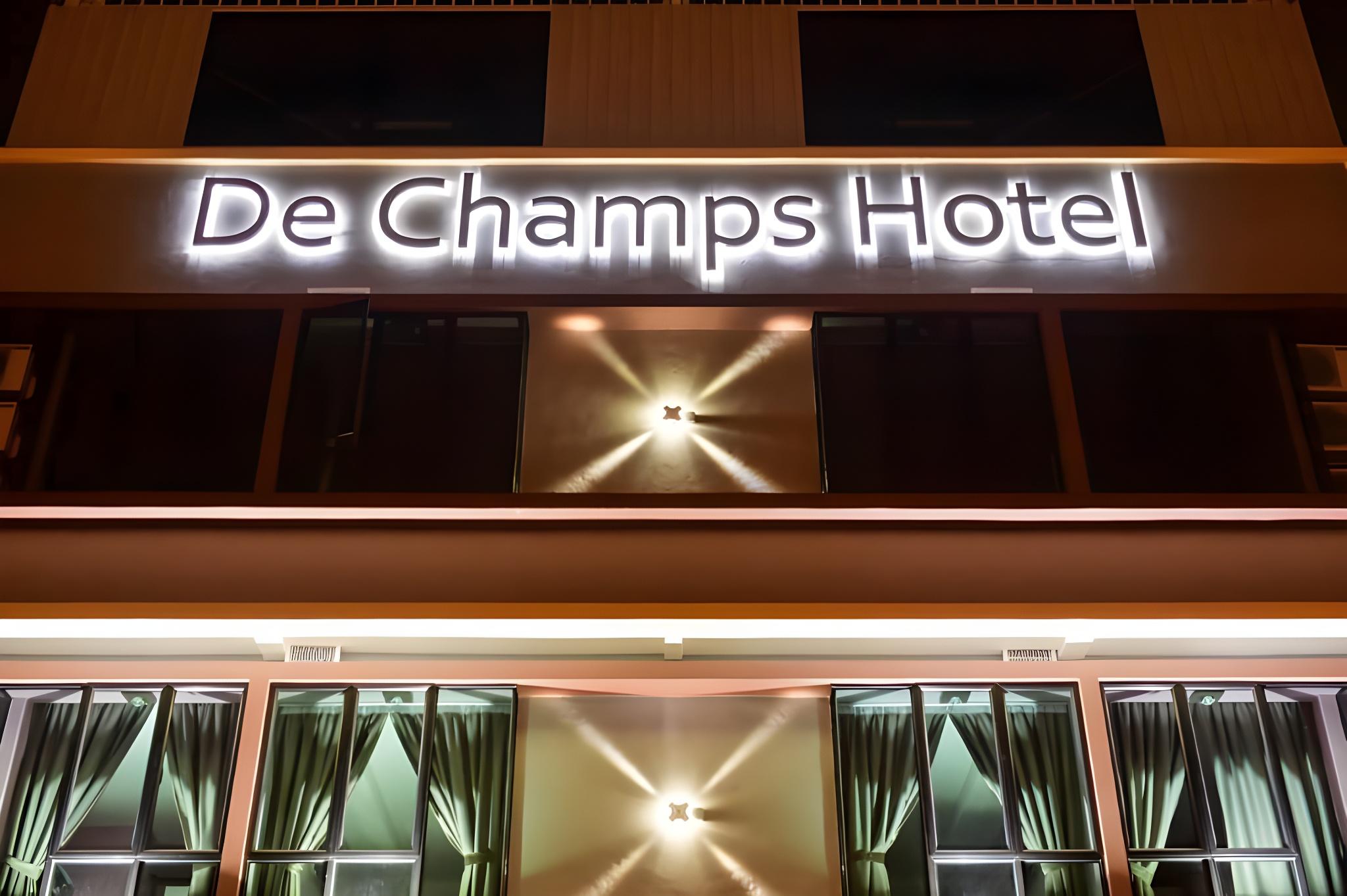 De Champs Hotel 7/29