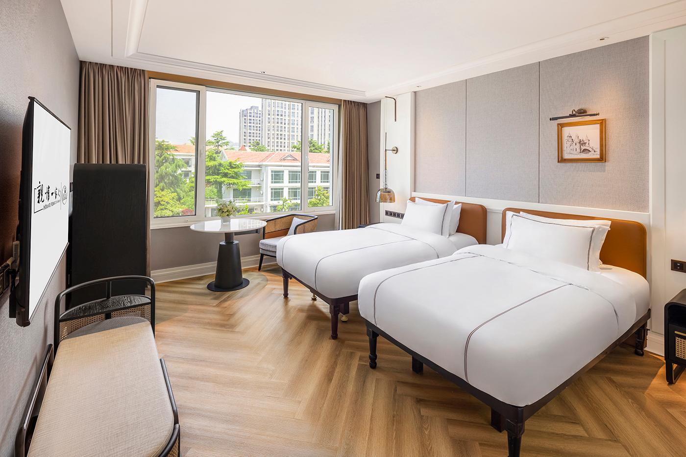 Room, Twin Beds, City View