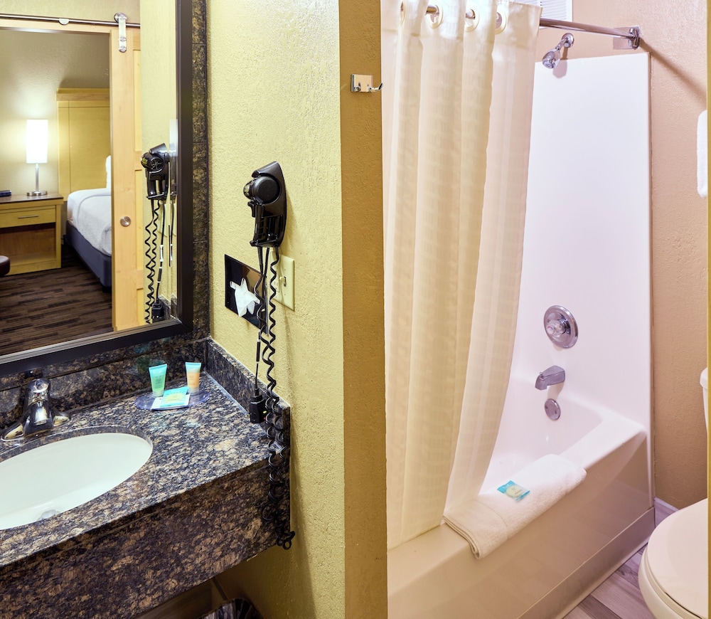 LivINN Hotel Minneapolis South / Burnsville 28/28