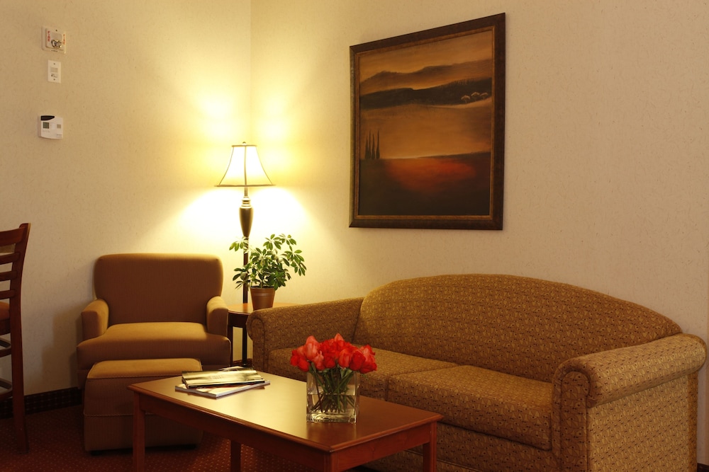 Pomeroy Inn Suites Hotel Dawson Creek 38/63