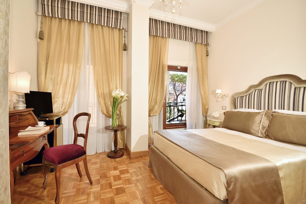 SUPERIOR, DOUBLE BED