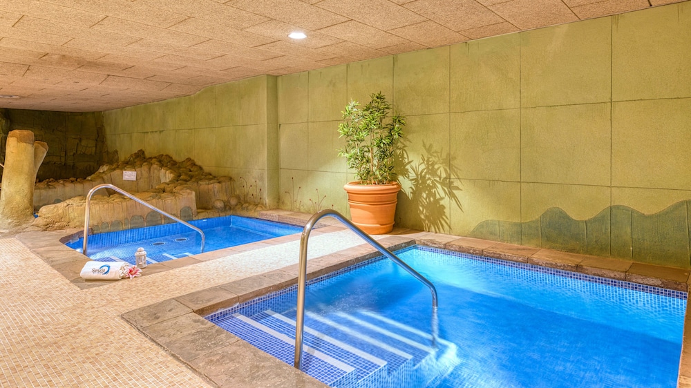 SENATOR GRANADA SPA HOTEL 51/73