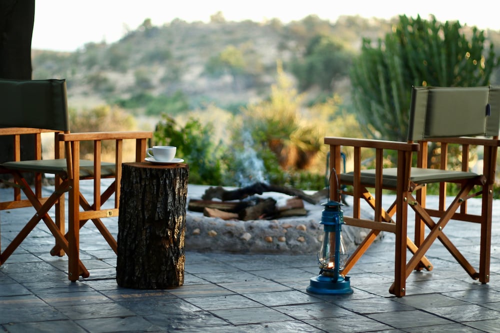 Ivory Wilderness River Rock Lodge 23/24