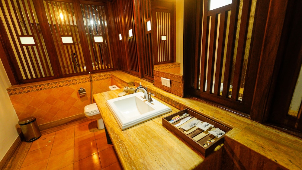 Surya Kiran Heritage Hotel 24/50
