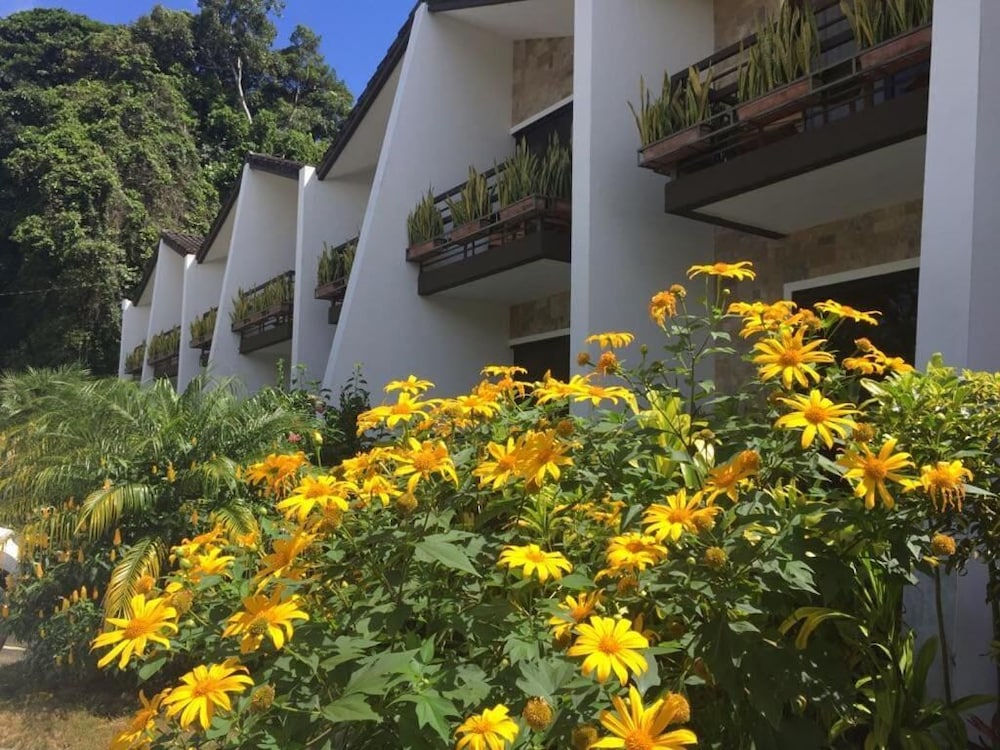 Hotel Ladera 46/50