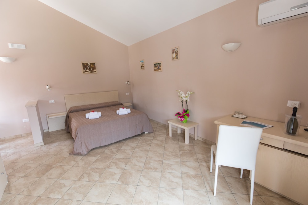 Borgo Italico 18/49