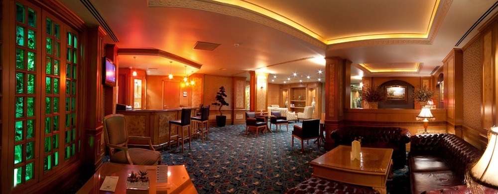Oran Hotel 42/62