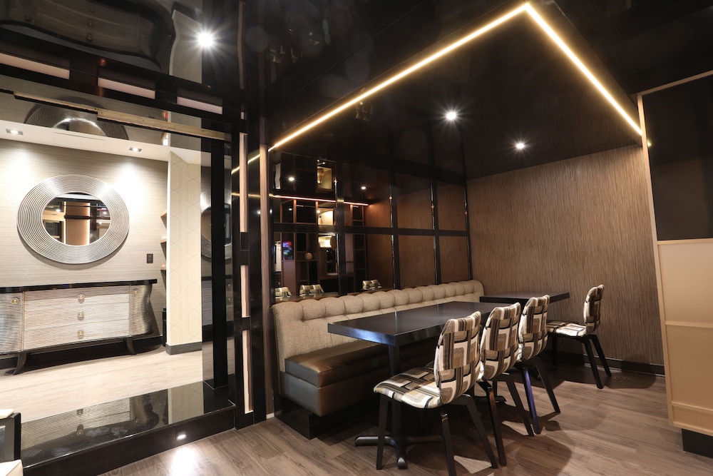 Hotel Le Chablis 36/50