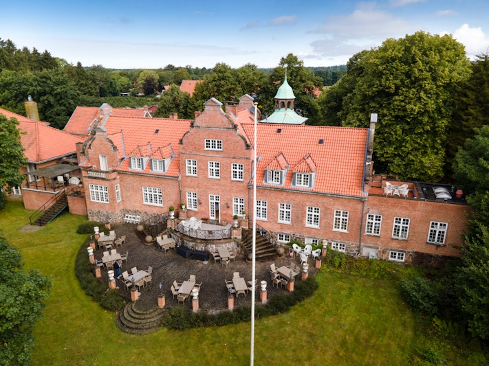 Sauntehus Slotshoteler 24/28