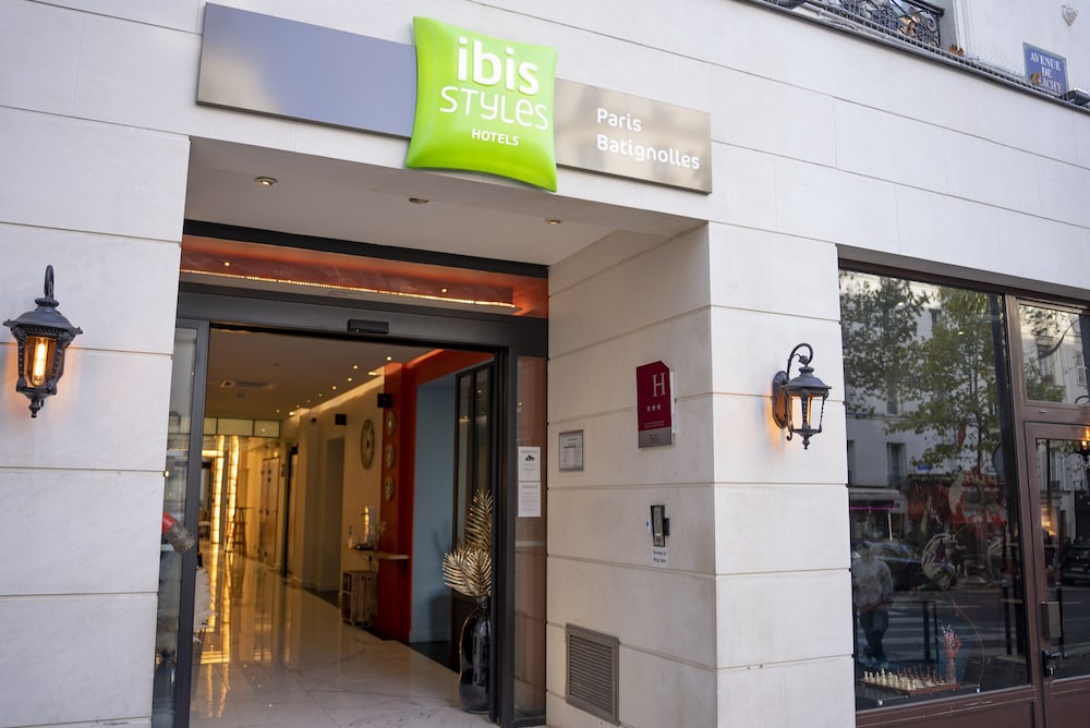 Ibis Styles Paris Batignolles in PARIS