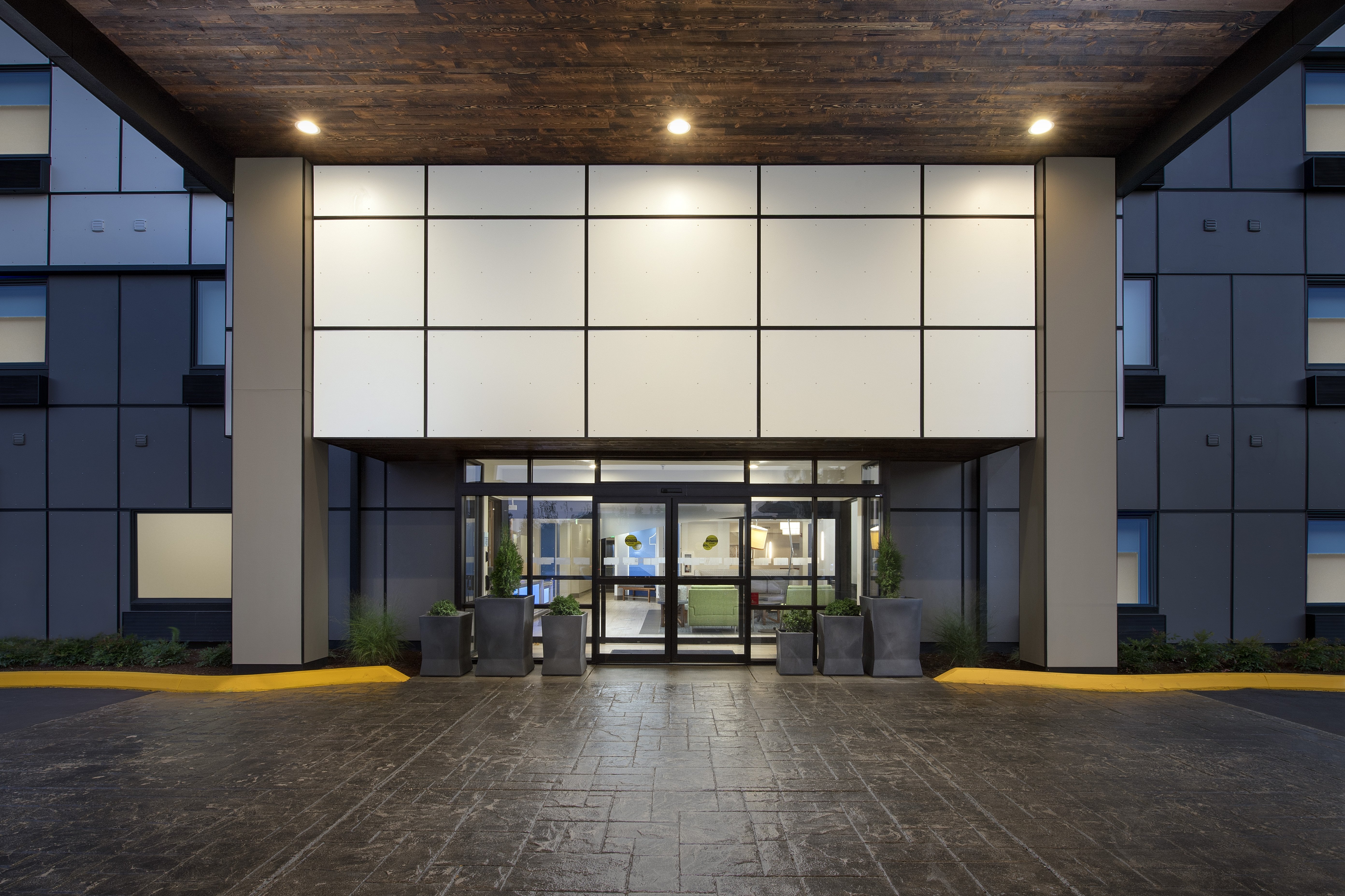 Holiday Inn Express Hotel Suites Puyallup Tacoma Area 43/44