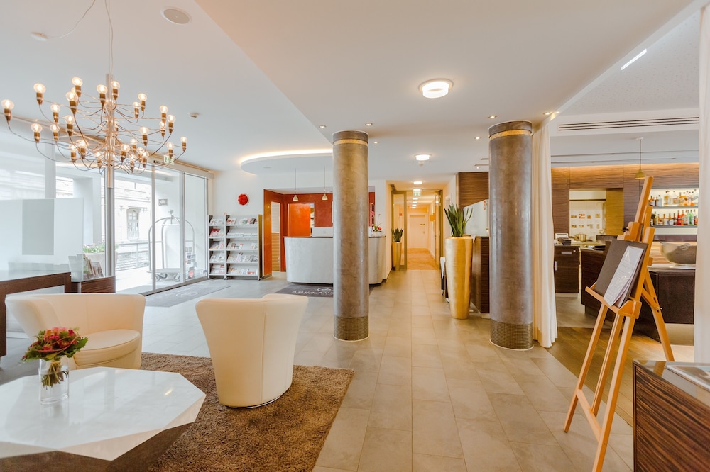 Aqua Aurelia Suitenhotel 43/69