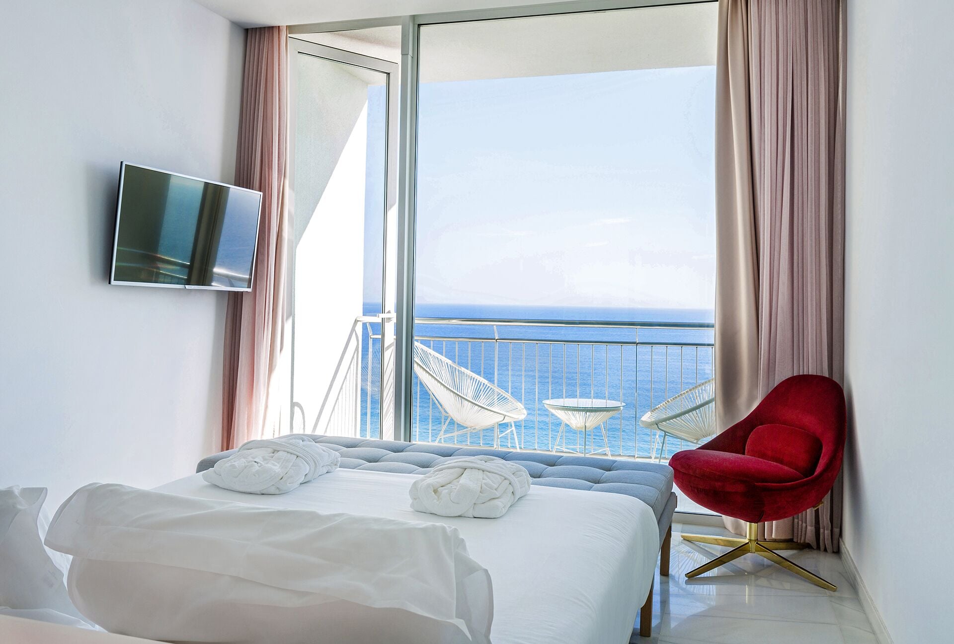 Room, Queen Bed, Sea Front, Balcony، Hotel Aromar 2/6