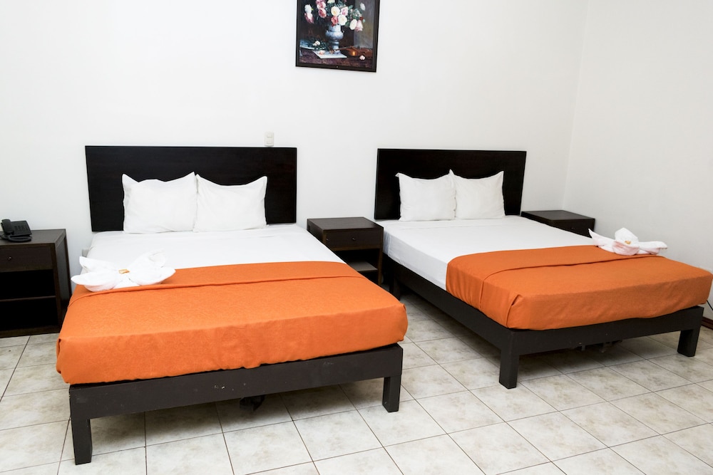 Hotel Puntarenas Beach 17/50