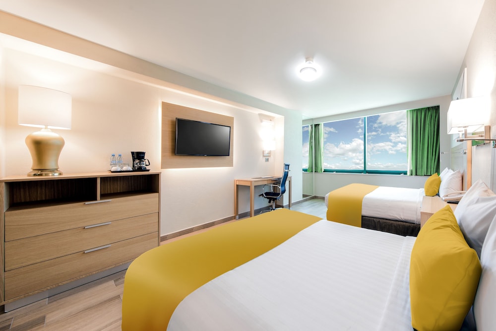 Standard, 2 Double Beds