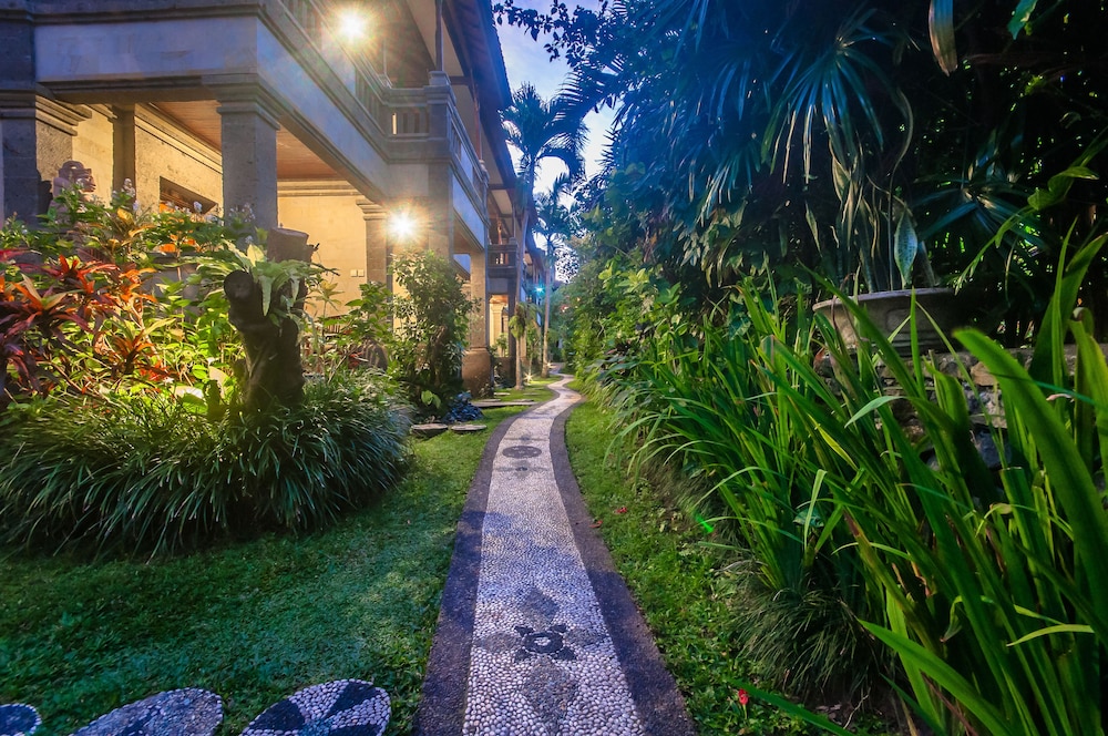 Sahadewa Resort and Spa 48/61