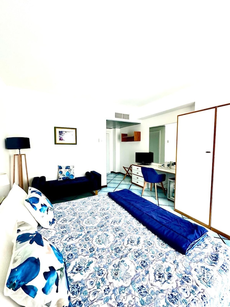 Hotel Le Fioriere 6/15