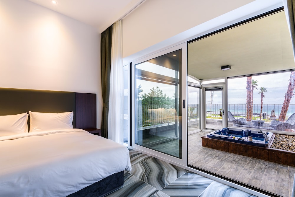 Augila Hotel Jeju Oceano Suites 6/61