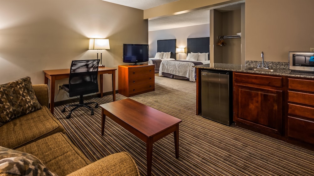 Best Western Park Oasis Inn 28/34