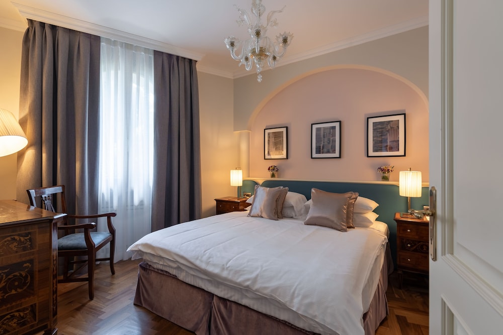 Hotel Villa Del Sogno 23/77