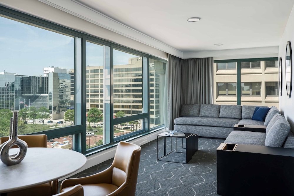 Renaissance Harborplace Hotel 13/51