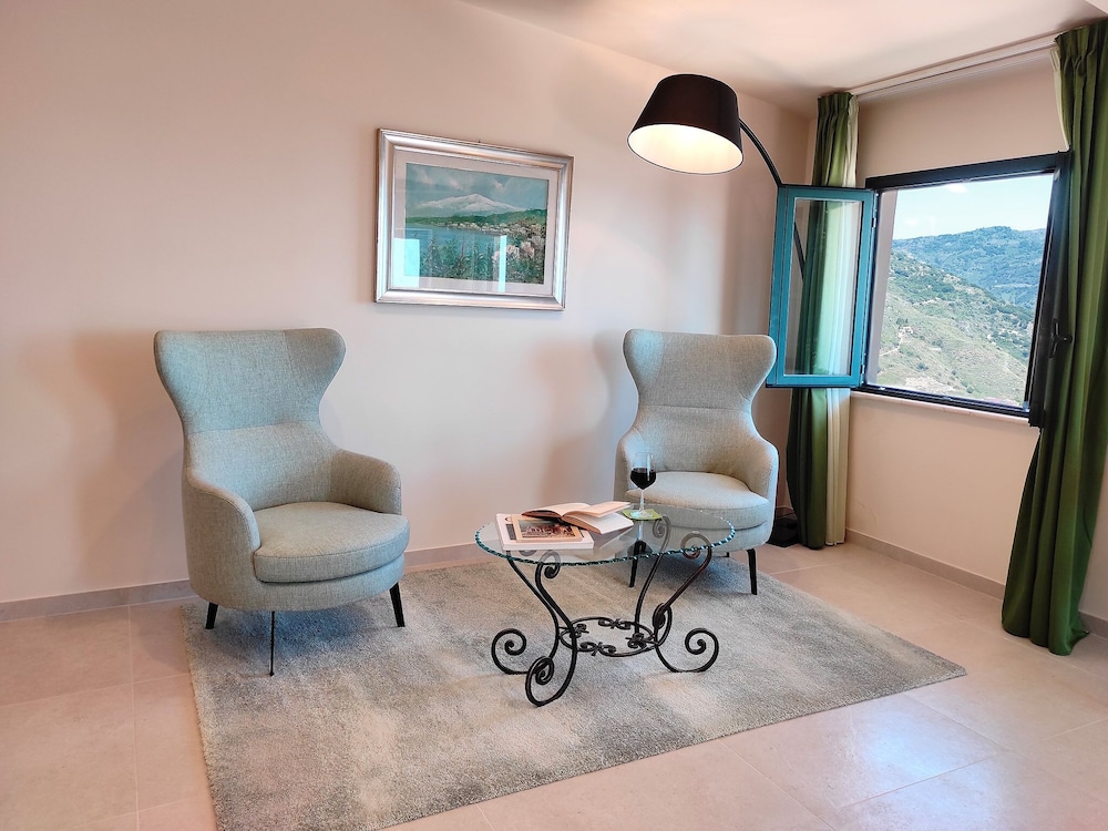Hotel La Pensione Svizzera 57/79