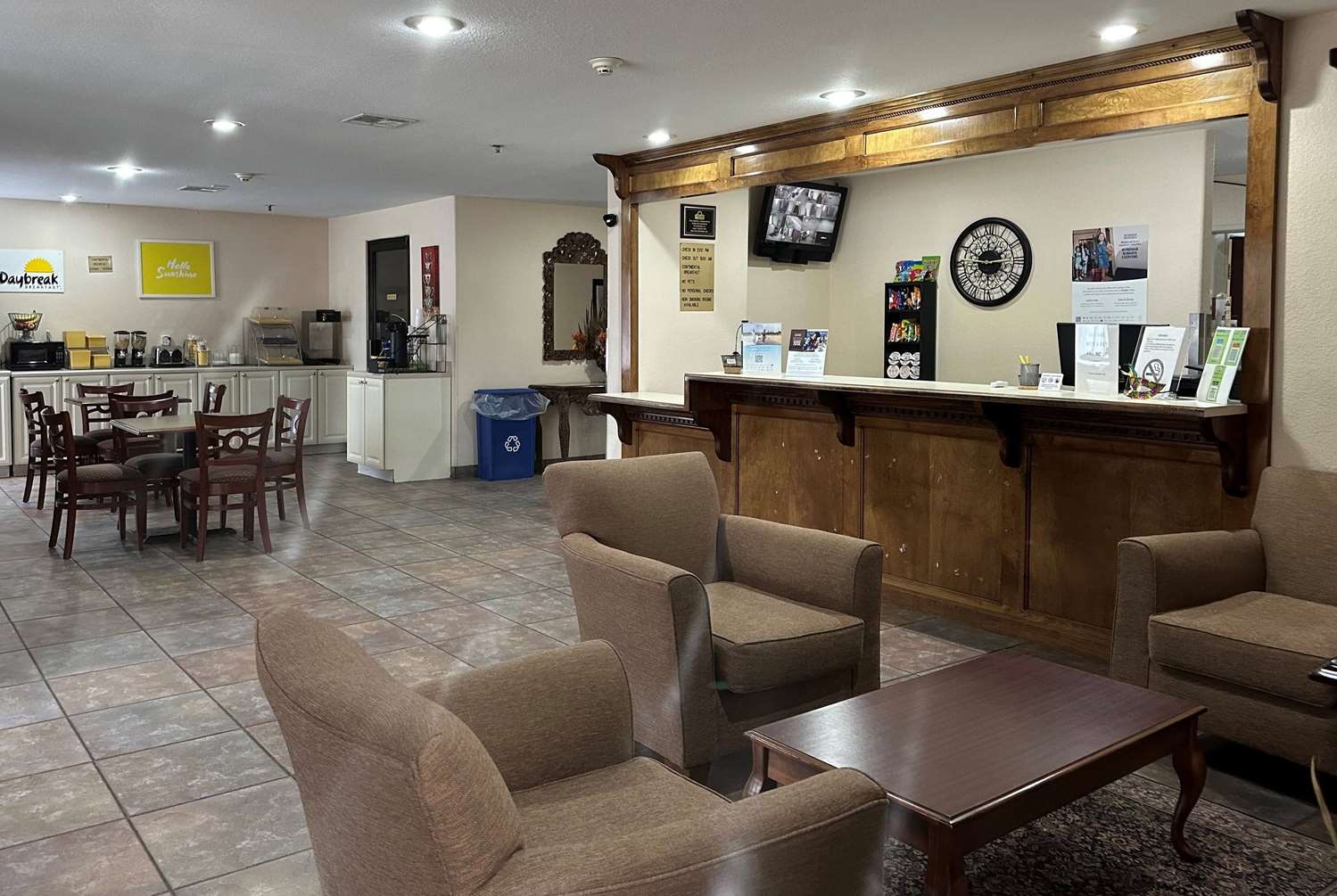 Days Inn And Suites Eunice 32/47