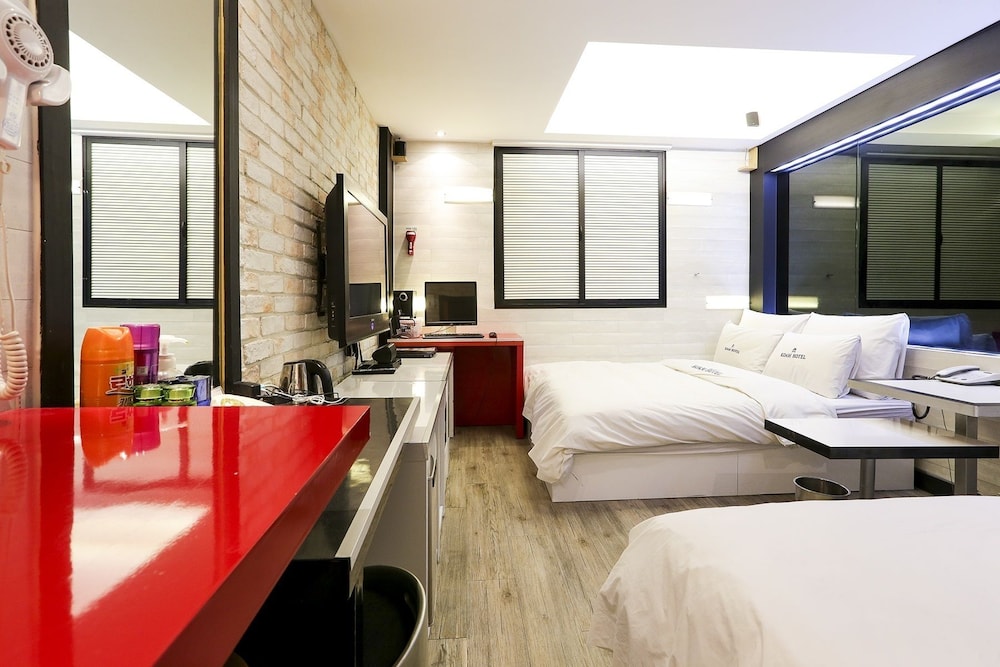 Koam Tourist Hotel 13/50