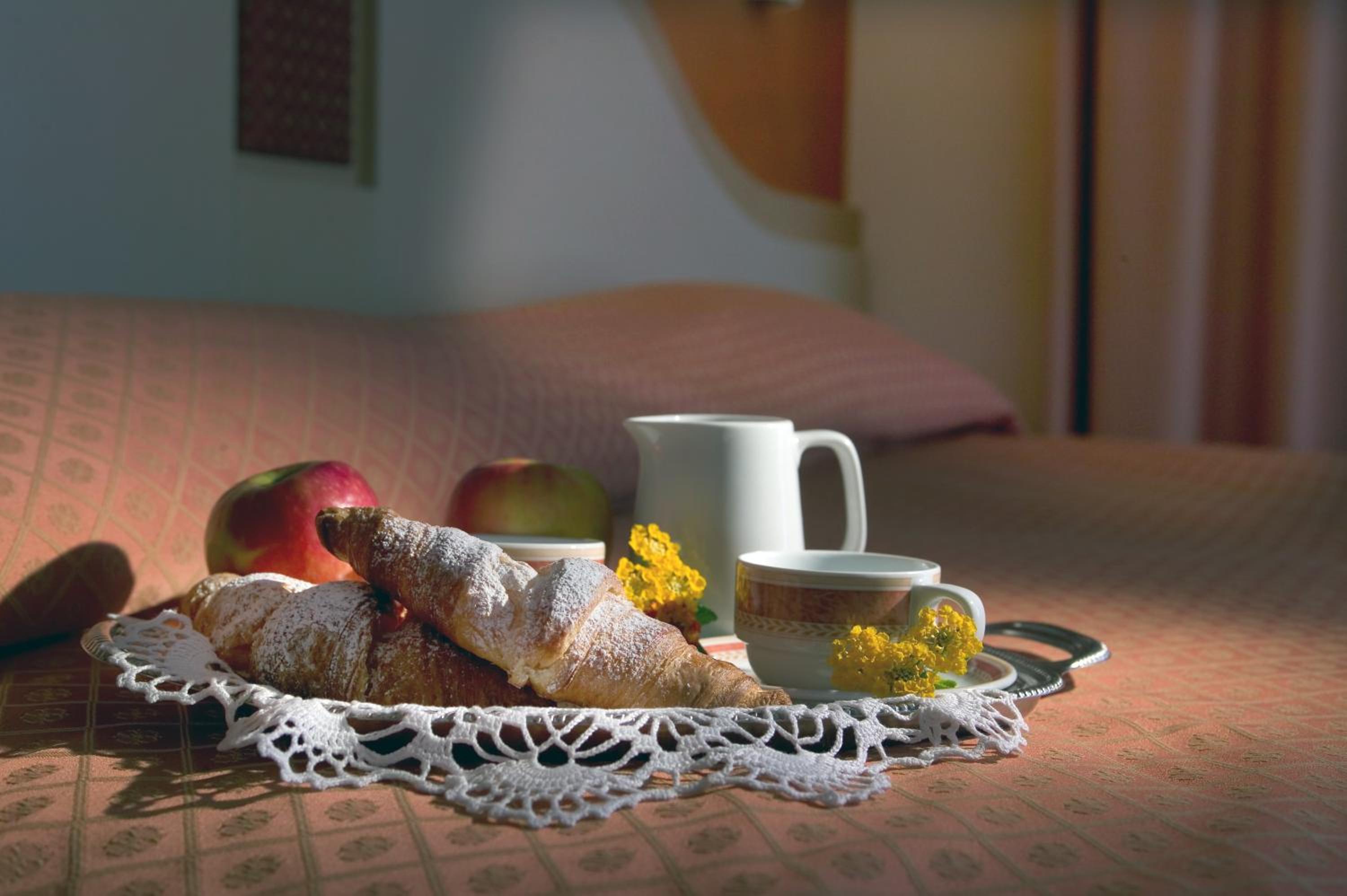 Hotel La Rondine 34/50