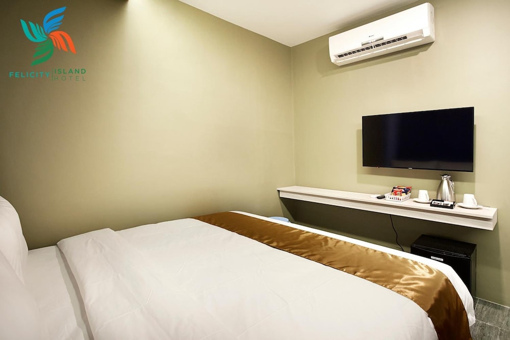 Felicity Island Hotel 14/55