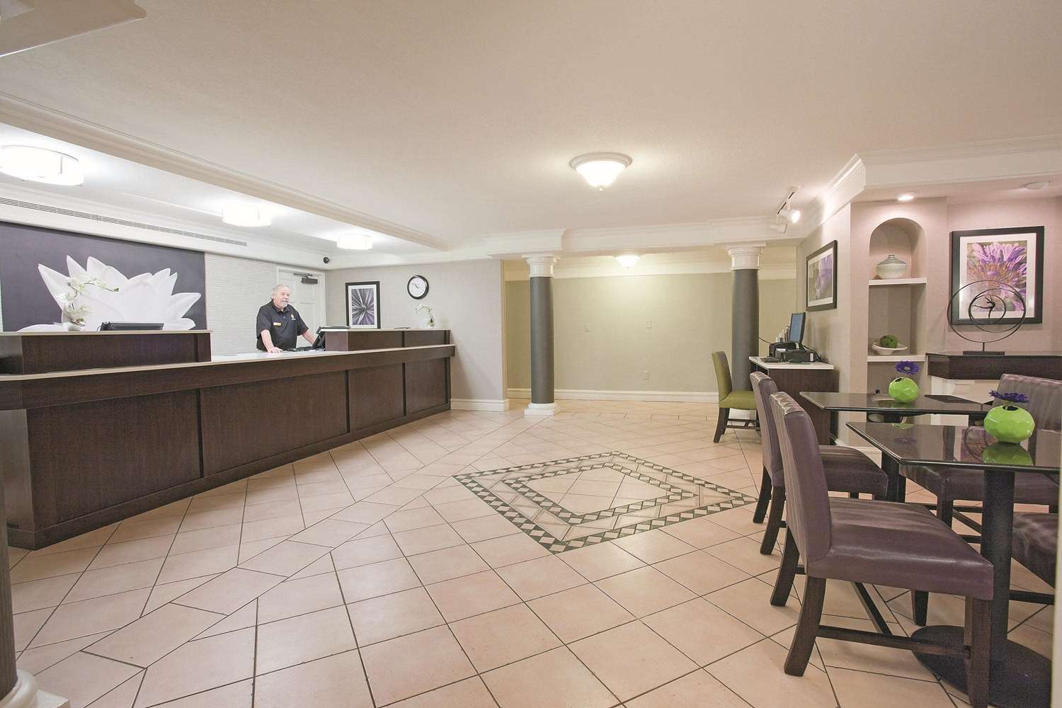 La Quinta Inn by Wyndham Salt Lake City Midvale 12/33