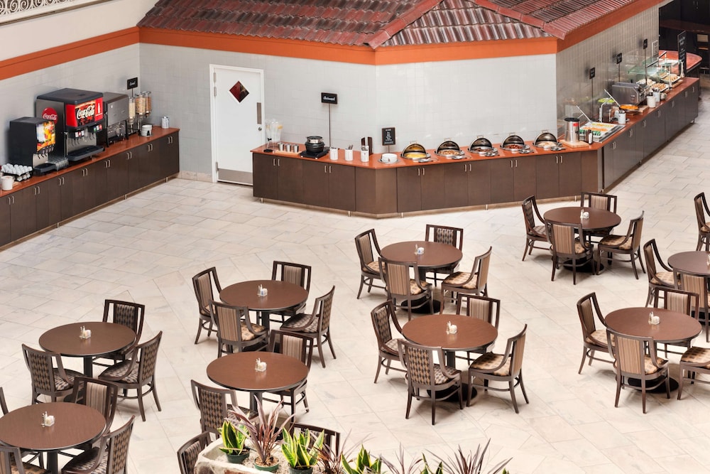 Embassy Suites - Corpus Christi 50/68