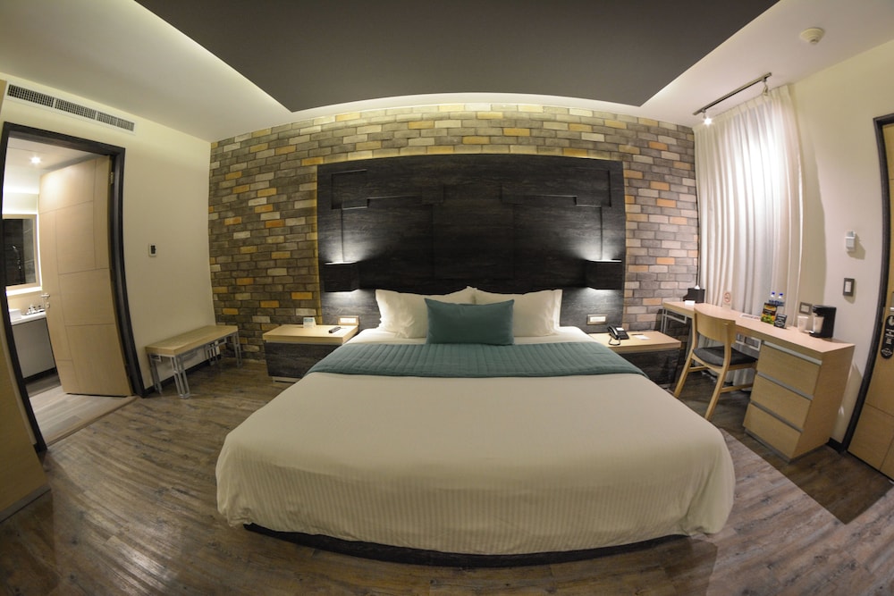 HOTEL PUNTO MX 19/80
