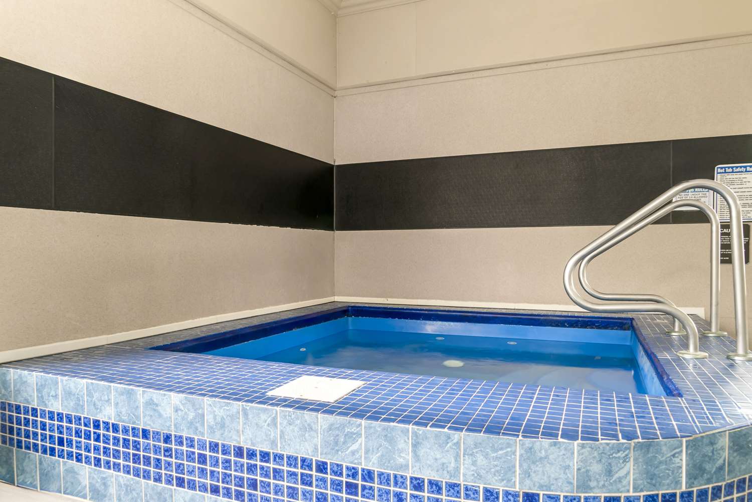 Quality Inn & Suites Monroe 21/48