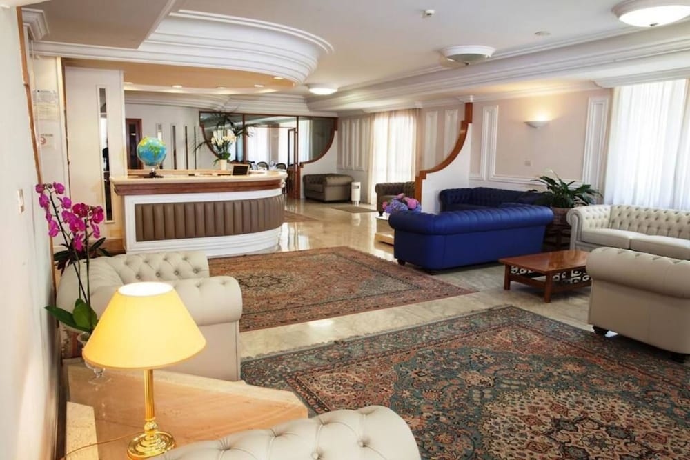 Mondial Park Hotel 31/50