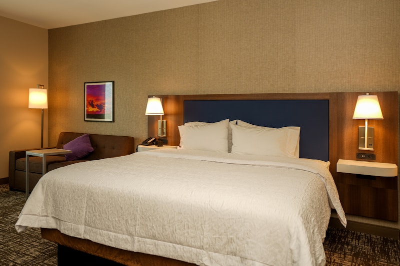 Hampton Inn And Suites Aurora South 6/26