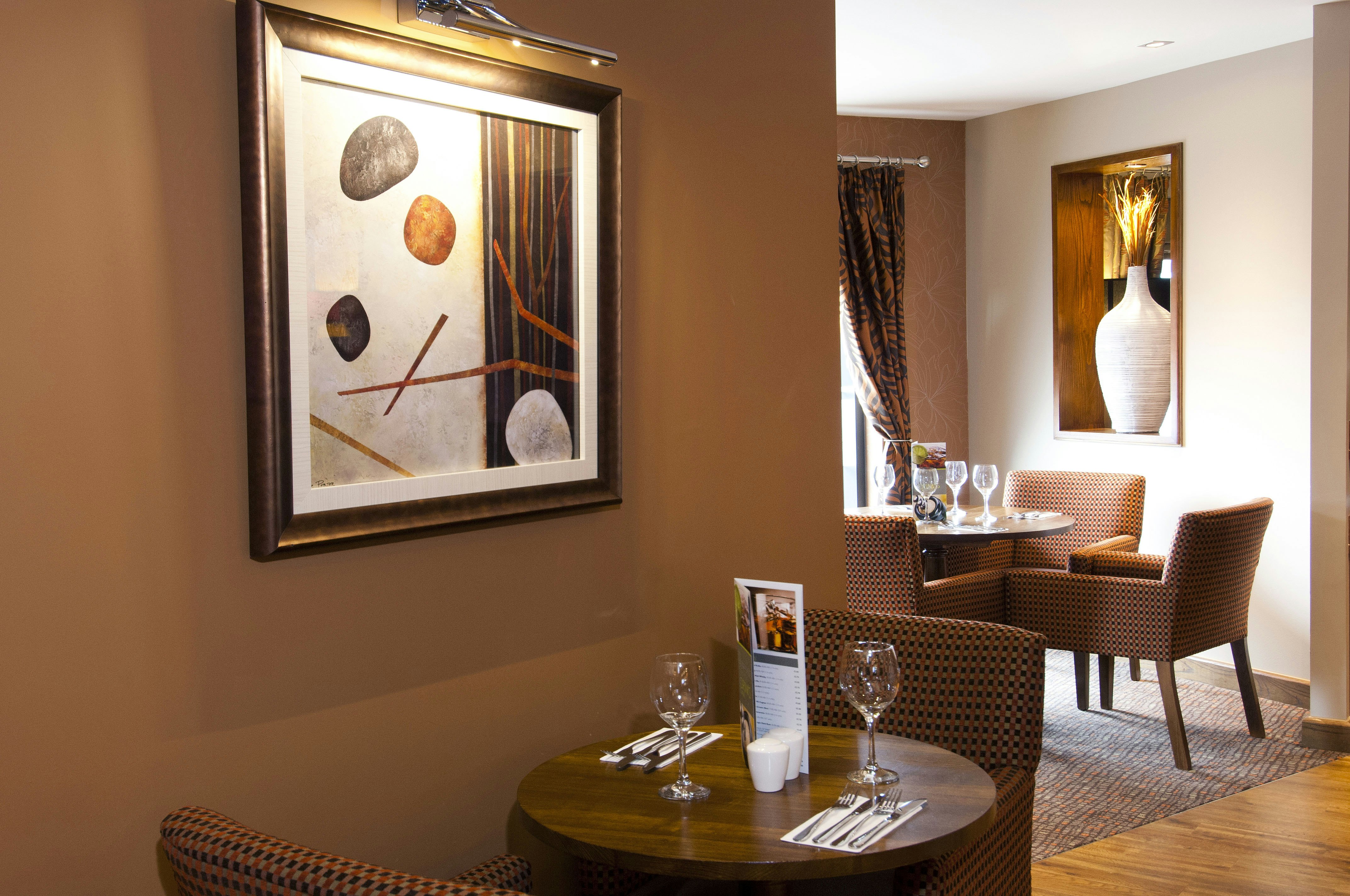 PREMIER INN HIGH WYCOMBE CENTRAL 26/40