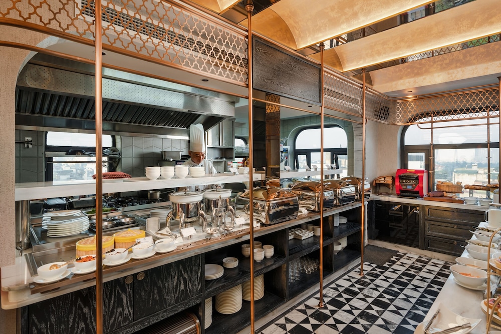Peridot Gallery Classic Boutique Hotel 47/60