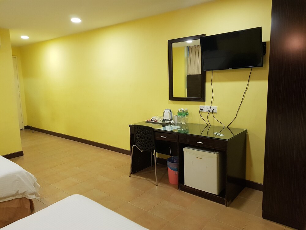 New City Hotel 27/34