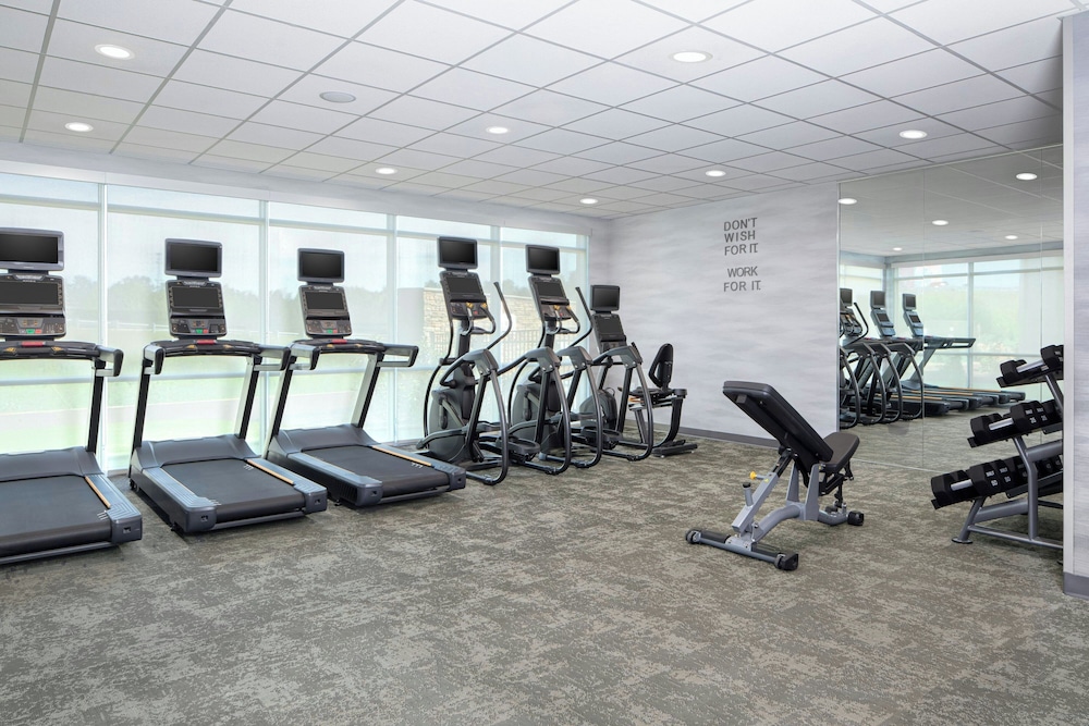 Fairfield By Marriott Inn & Suites Piedmont Greenville 12/25