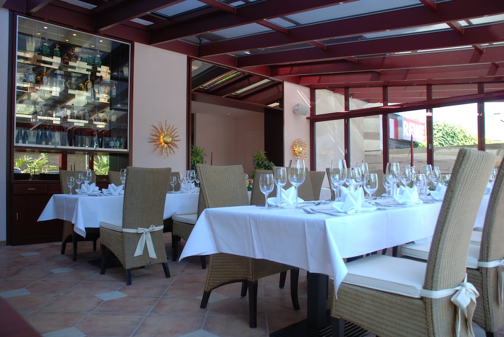 Hotel- Restaurant Doppeladler 36/50