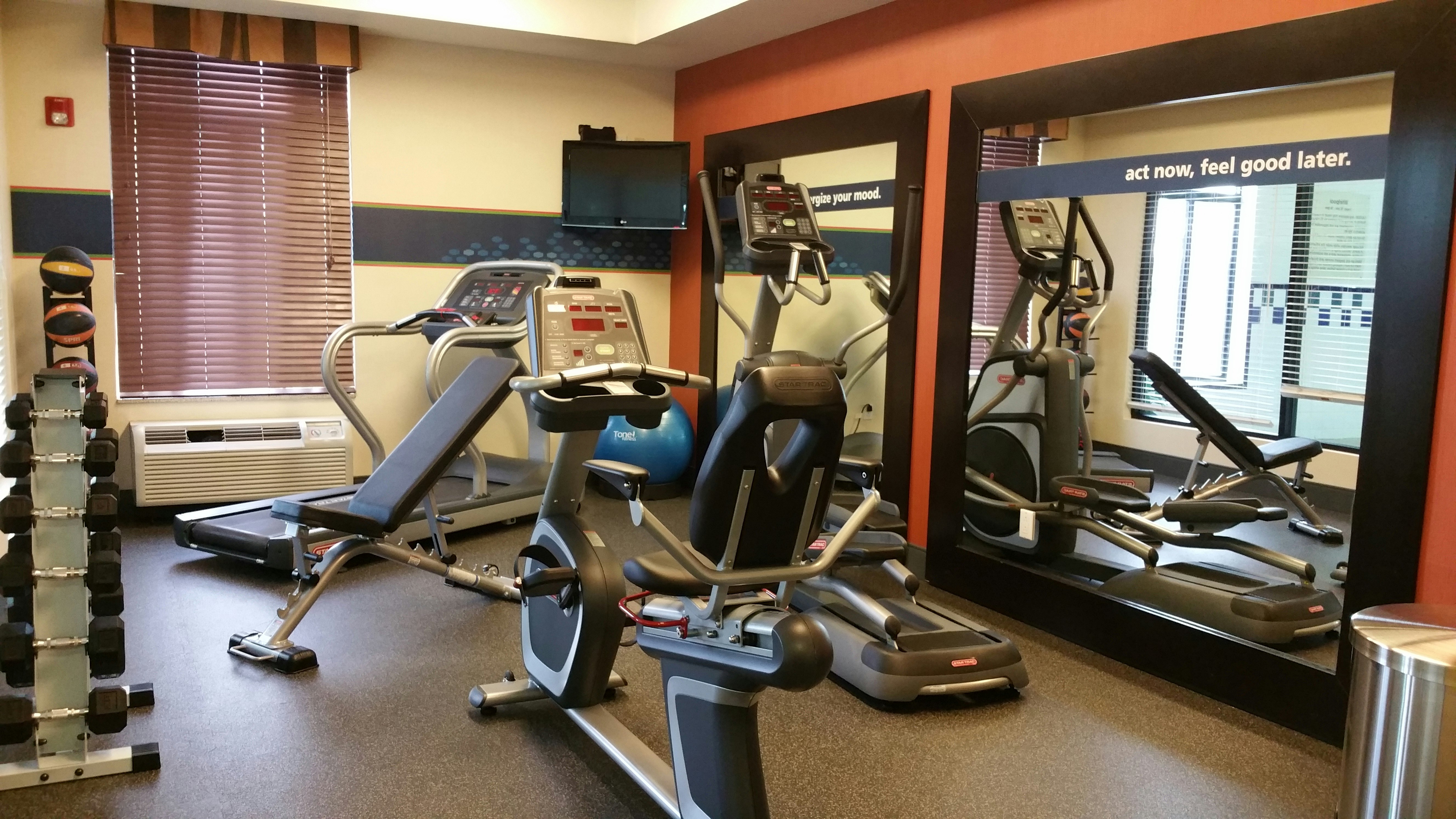 Hampton Inn & Suites Gallup 18/29