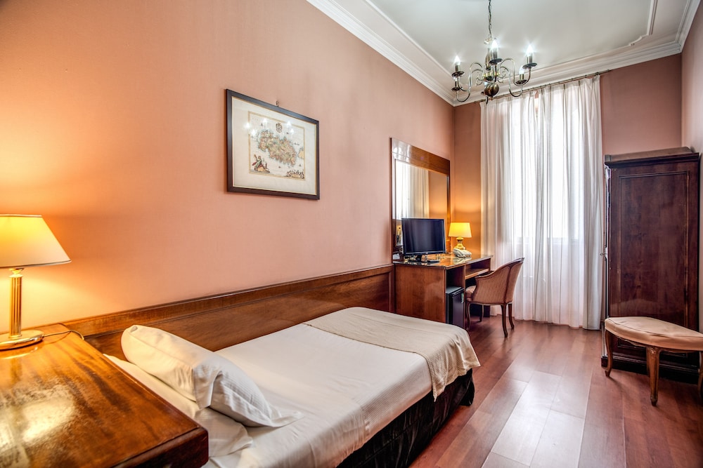 ROOM, SINGLE
